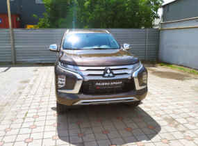 Mitsubishi Pajero Sport 2.4 TD AT Intense