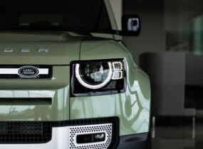 Новий Land Rover Defender 2023