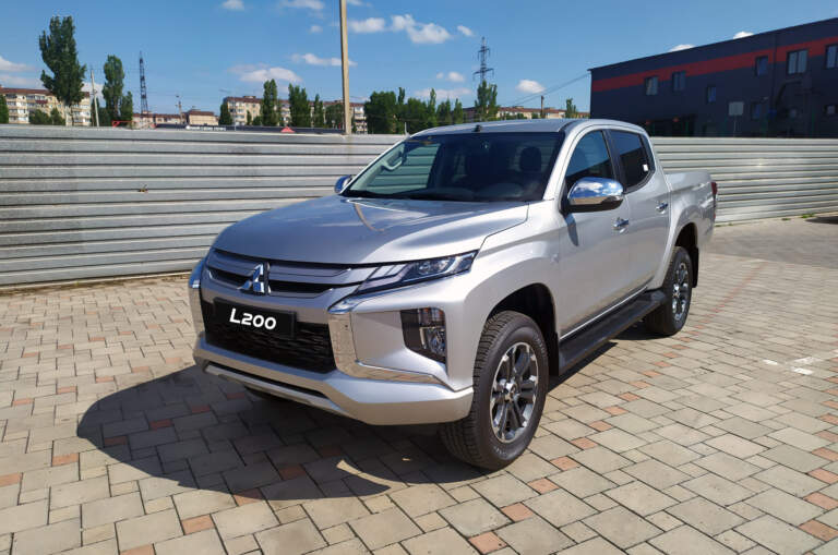 Mitsubishi L200 2.4 TD Intense AT