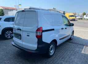 Ford Transit Courier Van Бензиновий