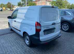 Ford Transit Courier Van Бензиновий