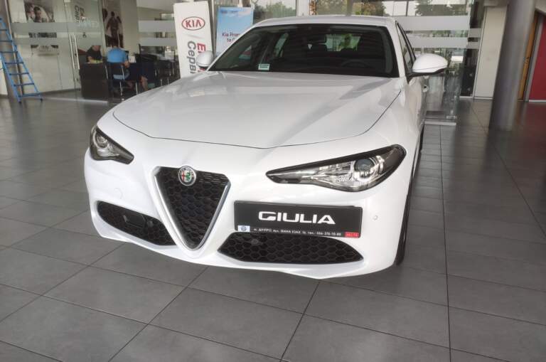 Alfa Romeo Giulia Super