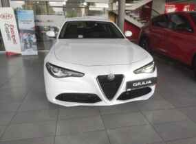 Alfa Romeo Giulia Super