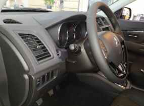 Mitsubishi ASX Invite 1.6 MT