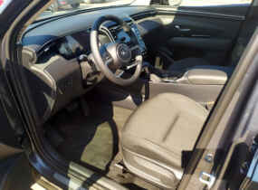 HYUNDAI TUCSON NX4 2.0 AT ELEGANCE