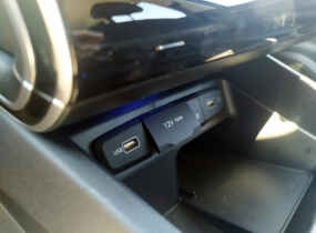 HYUNDAI TUCSON NX4 2.0 AT ELEGANCE