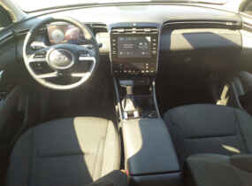 HYUNDAI TUCSON NX4 2.0 AT ELEGANCE