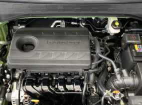 Hyundai Venue 1.6 Elegance AT A-pack
