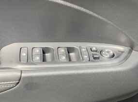 Hyundai Venue 1.6 Elegance AT A-pack