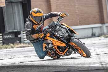 АВСТРІЙСЬКА КОМПАНІЯ ВИПУСКАЄ НА РИНОК АБСОЛЮТНО НОВИЙ МОТОЦИКЛ KTM 390 DUKE 2024 МОДЕЛЬНОГО РОКУ