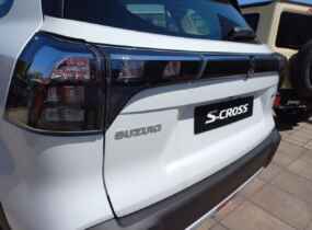 SUZUKI S-CROSS 1.4T 2WD AT GL