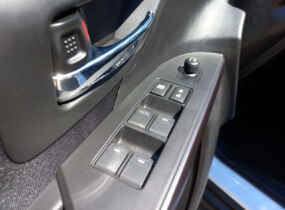 SUZUKI S-CROSS 1.4T 2WD AT GL