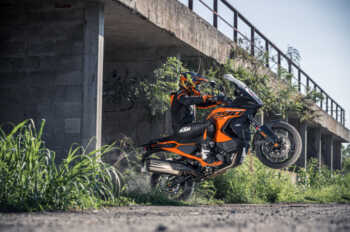 ПРИБОРКАЙТЕ ЗВІРА - KTM 1290 SUPER ADVENTURE S НА ТЕСТ-ДРАЙВІ