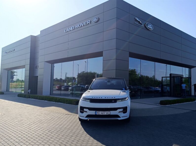 ВИПРОБУЙТЕ СПОРТИВНУ ПРОДУКТИВНІСТЬ НОВОГО RANGE ROVER SPORT НА ТЕСТ-ДРАЙВІ