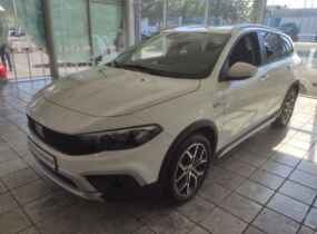 Fiat Tipo SW Cross AT Hybrid