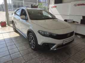 Fiat Tipo SW Cross AT Hybrid