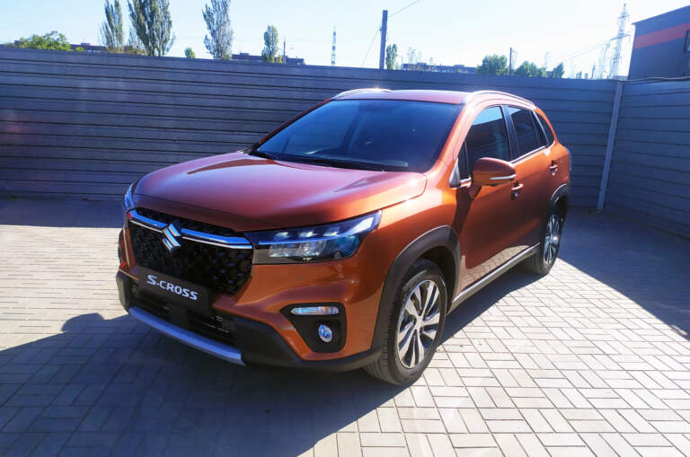 SUZUKI S-Cross 1.4L 4WD GLX AT