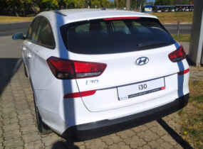 HYUNDAI i30 1.5 6AT Classic WGN