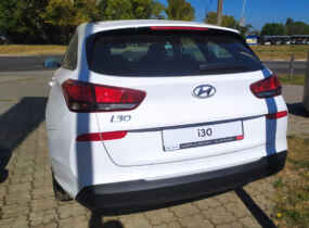 HYUNDAI i30 1.5 6AT Classic WGN