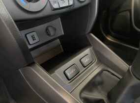 Suzuki Vitara 1.6L 2WD GL 5МТ