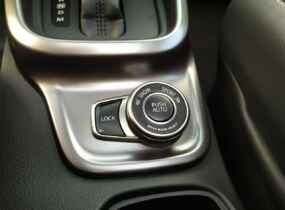 Suzuki Vitara 1.4L hybrid 4WD GLX AT