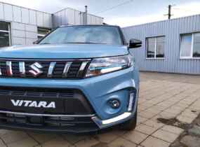 Suzuki Vitara 1.4L hybrid 4WD GLX AT