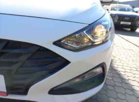 HYUNDAI i30 1.5 6AT Classic WGN