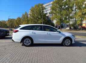 HYUNDAI i30 1.5 6AT Classic WGN