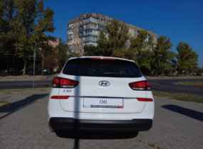 HYUNDAI i30 1.5 6AT Classic WGN