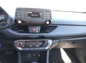 HYUNDAI i30 1.5 6AT Classic WGN