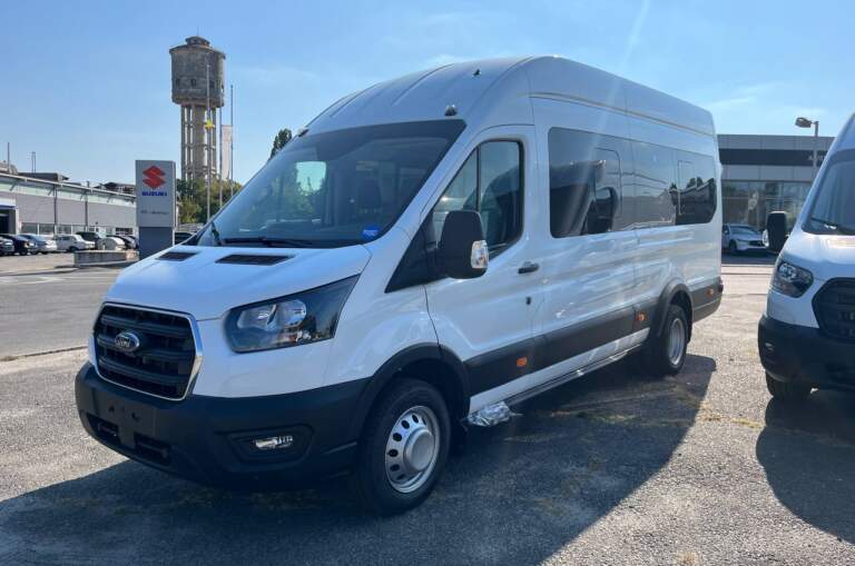 Ford Transit L4H3 Minibus 18-містний