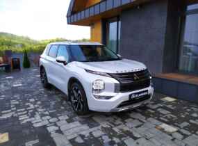 Mitsubishi New Outlander 2.5 CVT Ultimate