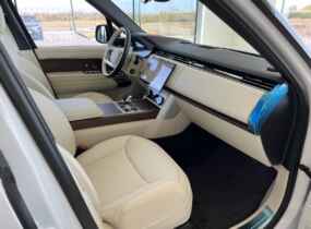Новий Range Rover 2023