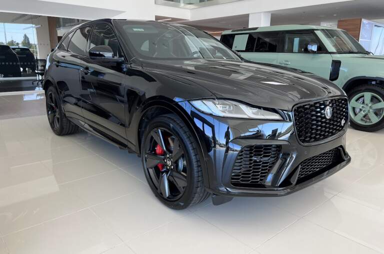 Новий Jaguar F-Pace 2023