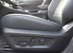 Mitsubishi New Outlander 2.5 CVT Ultimate