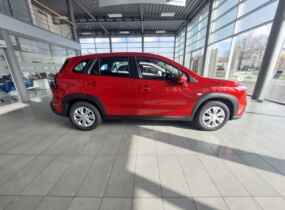 SUZUKI S-CROSS 1.4T 2WD A/T GL