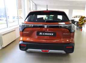 SUZUKI S-Cross 1.4L 4WD GLX AT