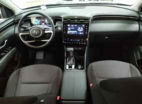 HYUNDAI Tucson NX4 2.0 2WD AT