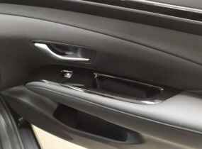 HYUNDAI Tucson NX4 2.0 2WD AT