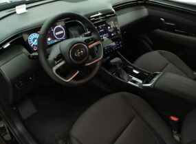 HYUNDAI Tucson NX4 2.0 2WD AT
