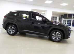 HYUNDAI Tucson NX4 2.0 2WD AT