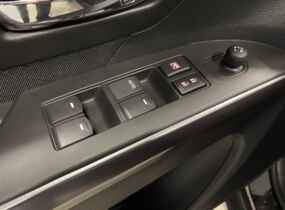 Suzuki S-cross 1.4T 2WD A/T GL