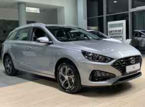 Hyundai i30 1.5 WGN Style AT