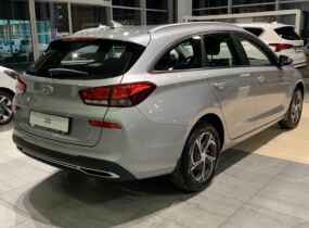 Hyundai i30 1.5 WGN Style AT