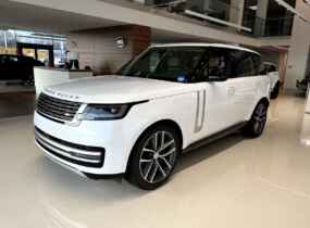 Новий Range Rover 2023