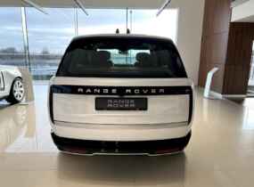 Новий Range Rover 2023