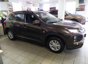 Mitsubishi ASX 1.6 MT Invite