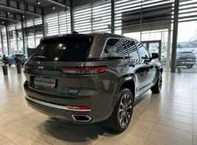 Jeep Grand Cherokee Overland