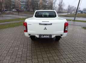 MITSUBISHI L200 2.4 TD MT Invite