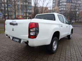 MITSUBISHI L200 2.4 TD MT Invite